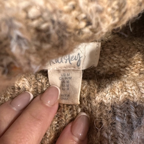 Taupe oversized sweater - Picture 2 of 3